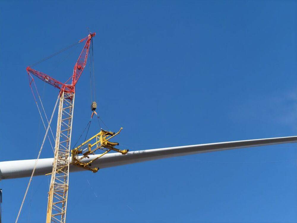 ДТЭК Ахметова построил новую мощную ветроэлектростанцию в Николаевской области