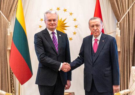 Науседа обсудил с президентом Турции безопасность регионов Балтийского и Черного морей