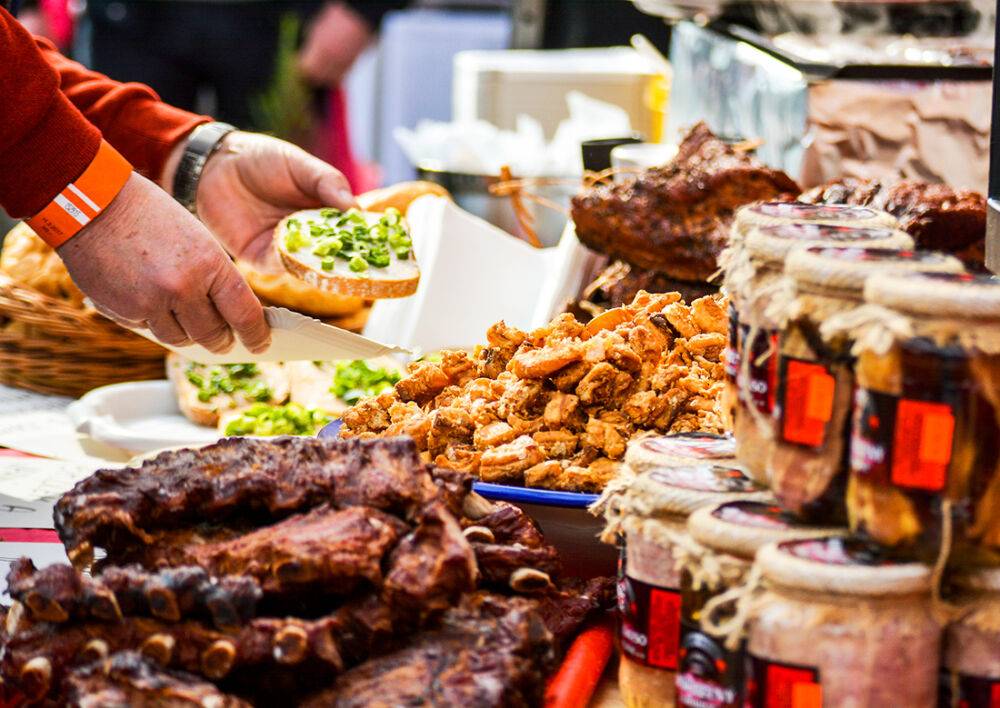 В субботу в Праге пройдет фестиваль уличной еды Jarní Street Food