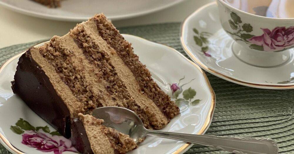 Орехово-кофейный торт: простой рецепт нежнейшего десерта
