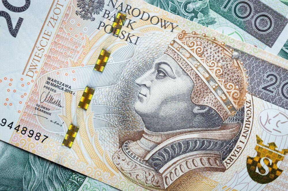Соцвыплаты украинцам в Польше - кому придется вернуть деньги
