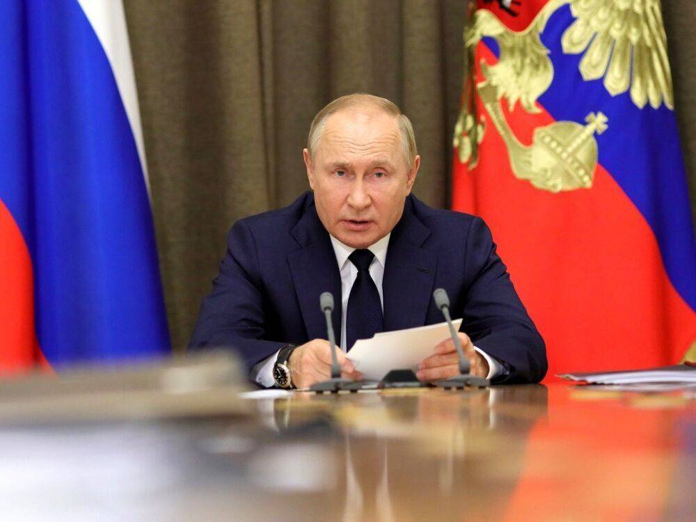 Путин посетовал на дефицит высококлассных специалистов в российском ОПК