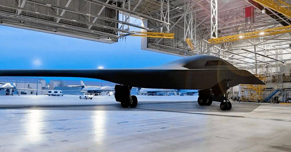 В США отложили первый вылет бомбардировщика-невидимки B-21: в чем проблема
