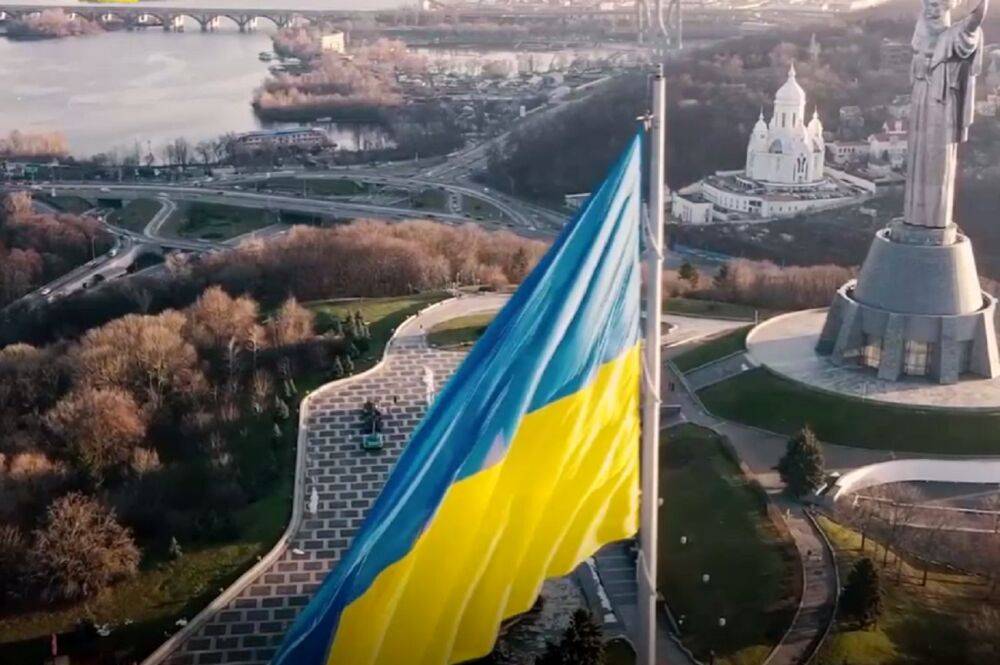 "Предрекает судьбу страны": гимн Украины предложили изменить