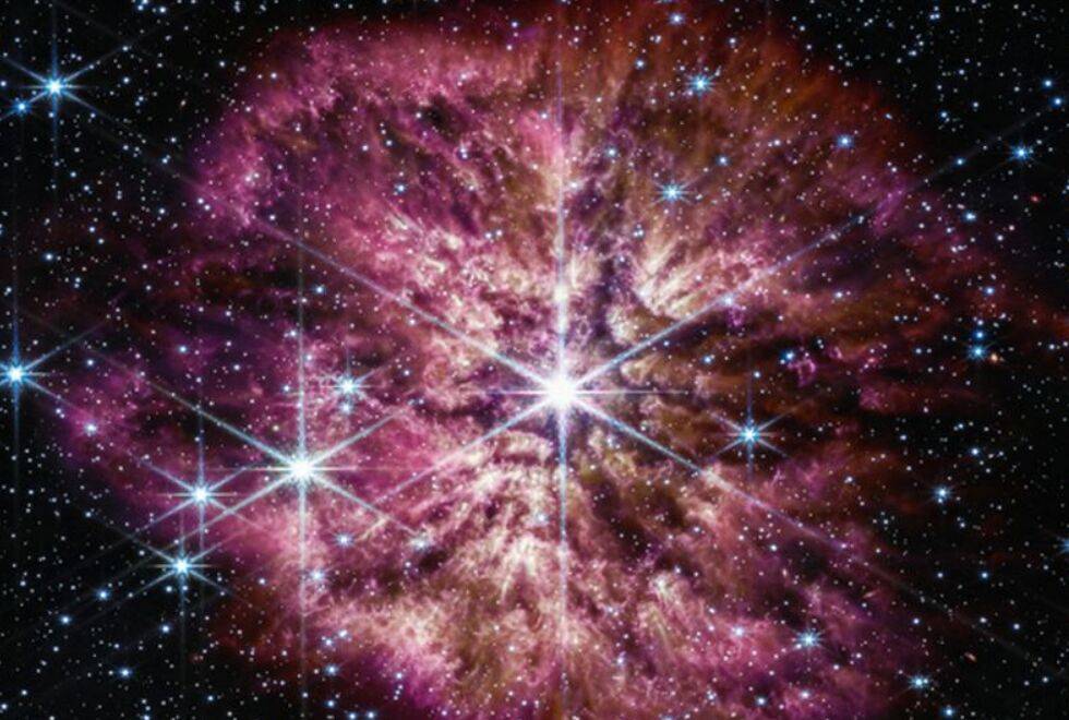 Можно смотреть вечно: НАСА запечатлело невероятные кадры огромной звезды за мгновение до ее взрывной смерти