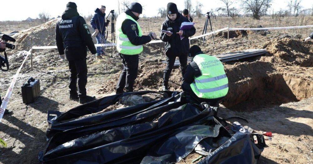 В Бородянке эксгумировали тела трех местных жителей, погибших во время оккупации