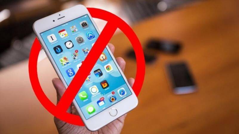 Запрет на iPhone: Кремлевские чиновники должны избавиться от «айфонов» до апреля