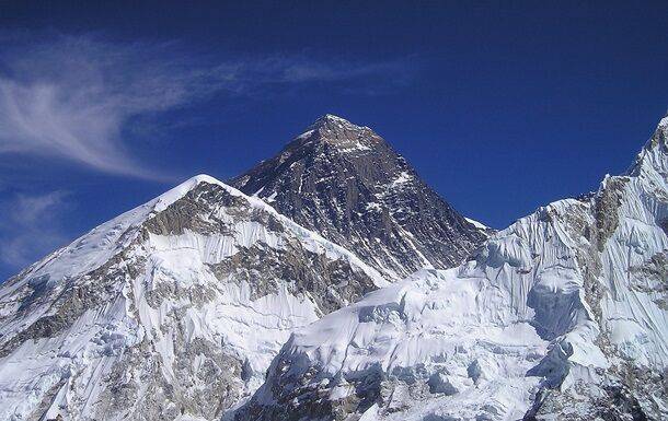 Альпинисты загрязнили Эверест устойчивыми микробами
