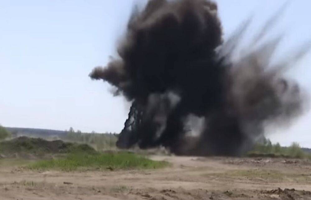 Киев и область вздрогнули от мощных взрывов: первые подробности