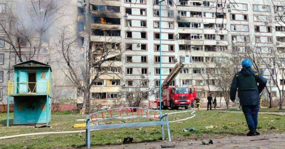 Ракетная атака на Запорожье: ВС РФ во время обстрела попали в жилой дом (фото, видео)