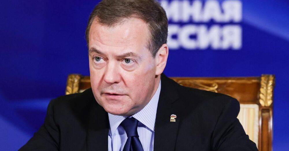 "Москва долго мирилась": Медведев назвал Украину частью "большой России" (видео)