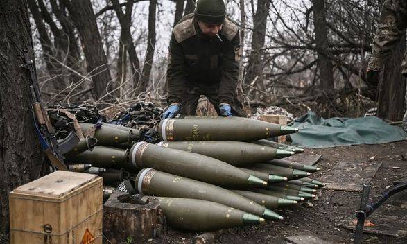 Лидеры стран ЕС одобрили план закупок боеприпасов Украине