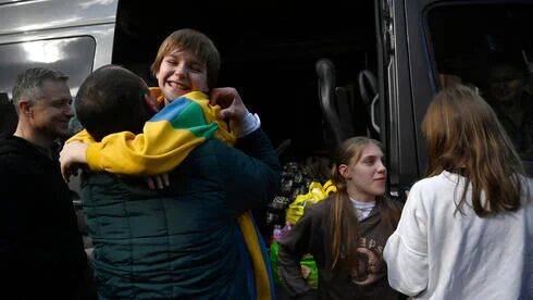 Депортированные в Россию украинские дети вернулись домой