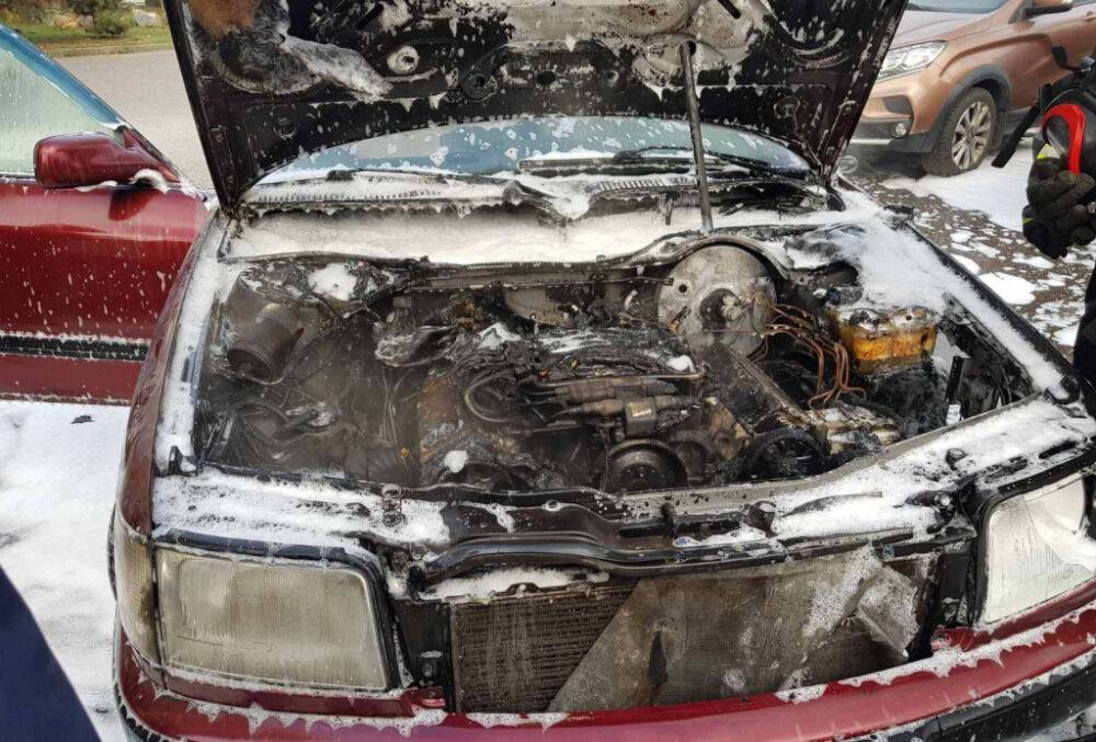 Два автомобиля горели в Гродненской области в выходные