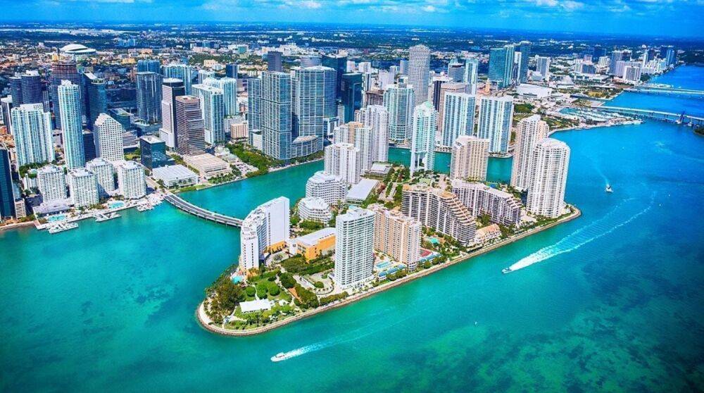 Майами — сюда переезжают миллионы
