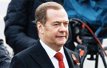 Медведев пригрозил ударить по Польше в случае помощи Украине с истребителями