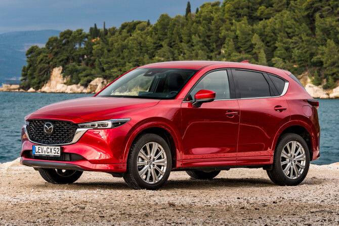 У российских дилеров появились новые кроссоверы Mazda CX-5