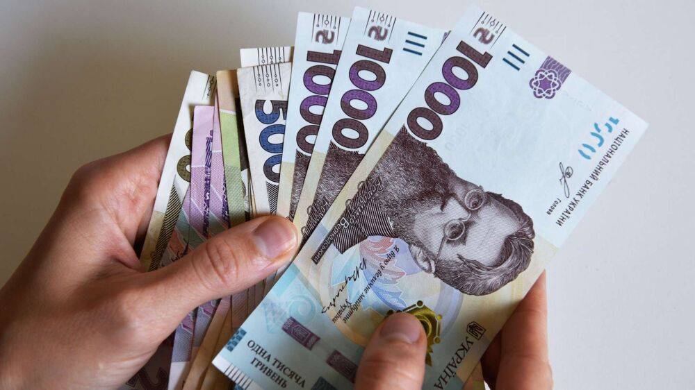 Пенсии в Украине - сколько пенсионеров получает больше 10 тысяч