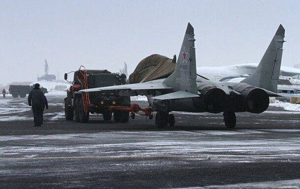 После взрывов с аэродрома в Ейске исчезли истребители Су-34 - СМИ