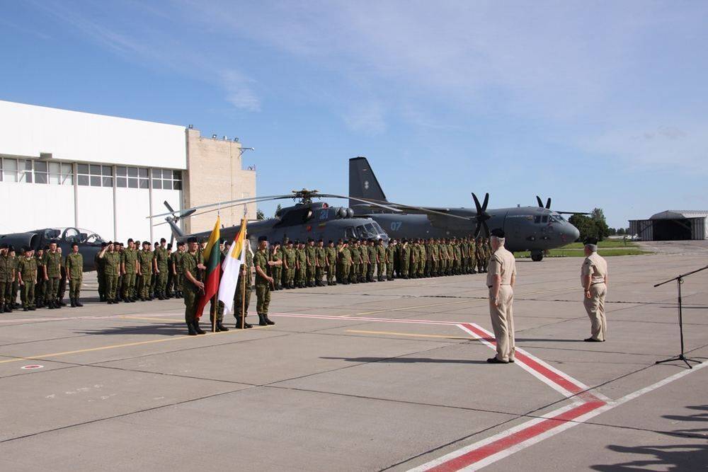На базе ВВС Литвы состоится смена контингента миссии воздушного патрулирования НАТО