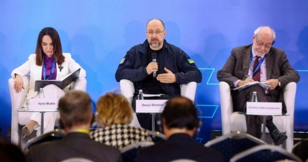 Украина работает с партнерами: Шмыгаль рассказал о разработке механизма для репараций