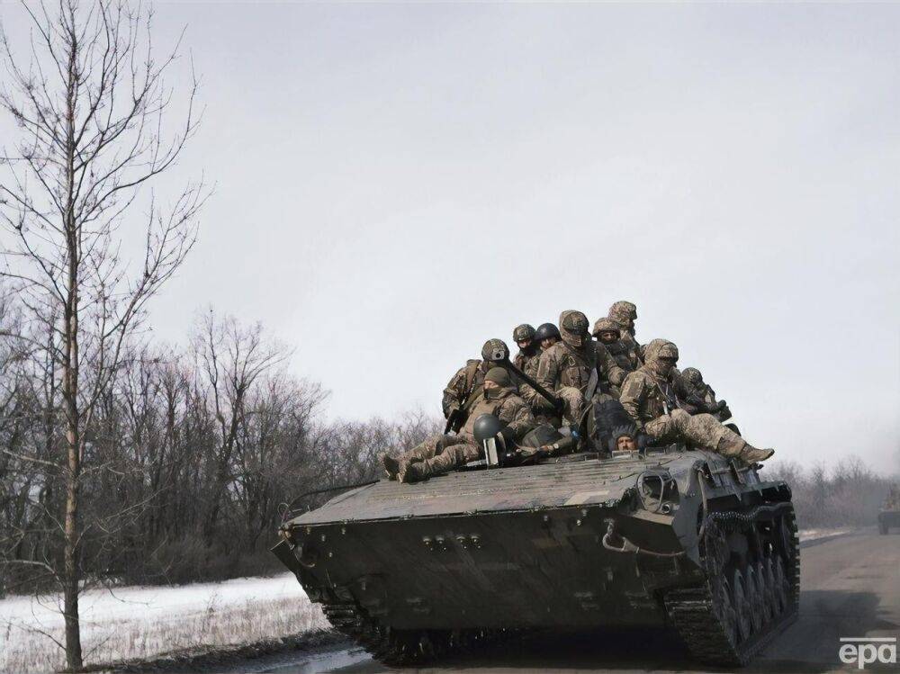 Массового вывода украинских войск из Бахмута нет, бои идут на окраинах города – Череватый