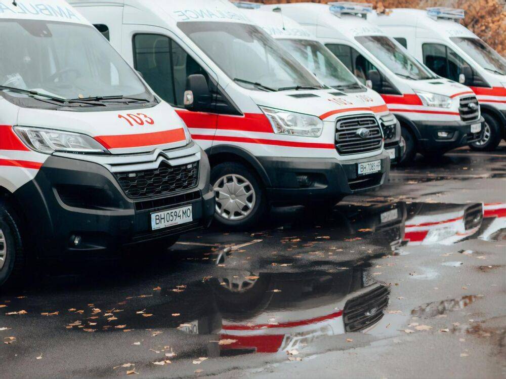 Россияне обстреляли жилой дом в Херсонской области. В ОП сообщили, что погибли женщина и двое детей