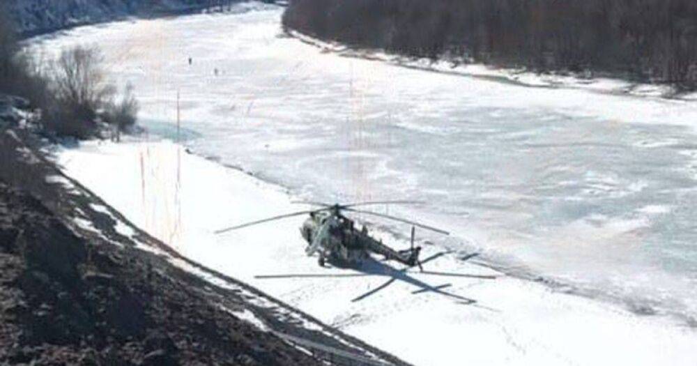 Повредил ЛЭП: российский вертолет Ми-8 аварийно приземлился в Воронежской области (видео)