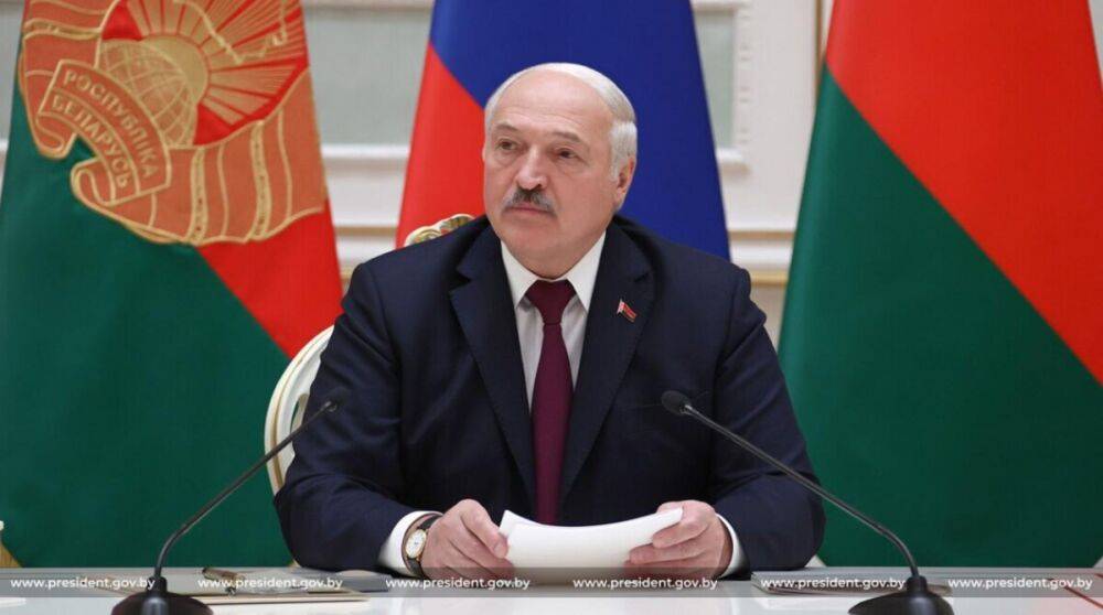 Лукашенко оскорбил Зеленского и снова заверил, что Беларусь «не намерена быть втянутой в войну»