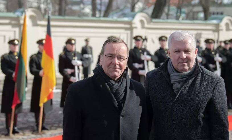 Главное – заверение ФРГ, что ее безопасность - это безопасность Литвы, говорит министр обороны