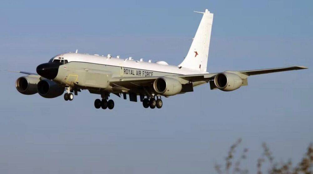 WP: россия чуть не сбила британский самолет-разведчик возле Крыма