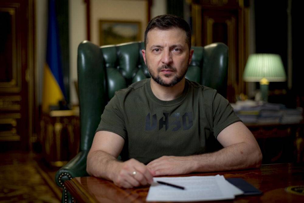 Пенсии в Украине - Зеленский подписал закон про выплаты тем, кто в оккупации