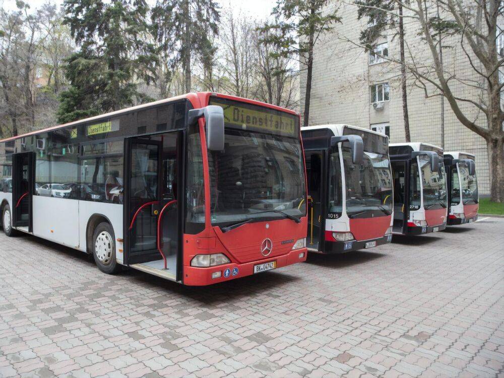 Скоро на маршруты выйдут еще четыре современных автобуса, которые получил Киев от Германии – Кличко