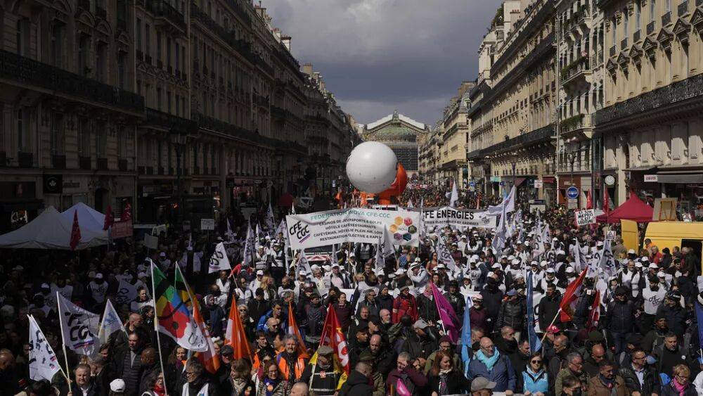Франция: 12-я акция протеста против пенсионной реформы