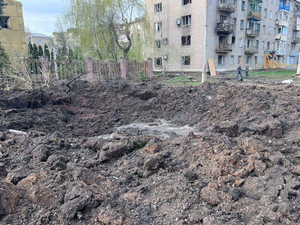 Ночью оккупанты два часа атаковали Славянск дронами Shahed и ракетами С-300 – мэр