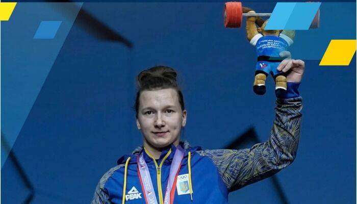 Украинка Гангур выиграла две медали на ЧЕ-2023 по тяжелой атлетике