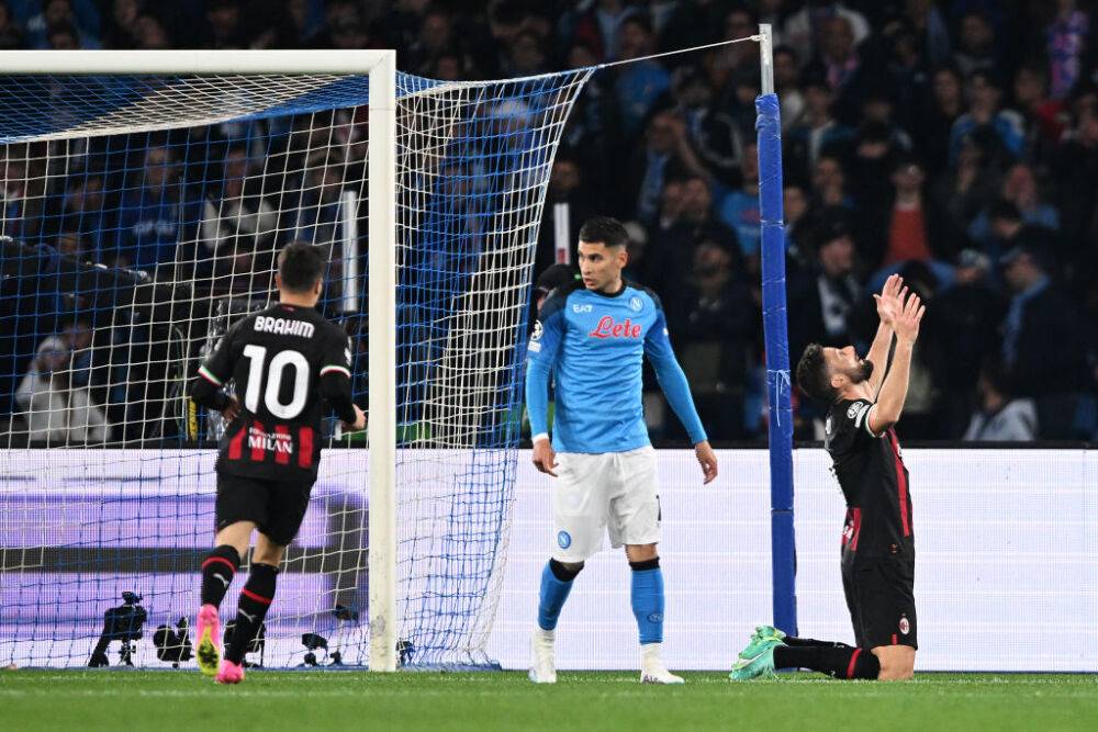 Милан сыграл вничью с Наполи и вышел в полуфинал Лиги чемпионов