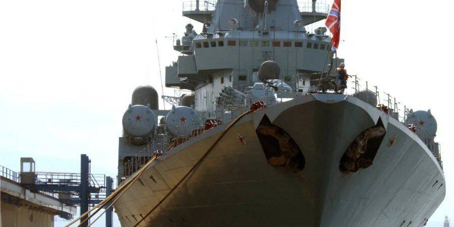«Дешевле их спрятать». Почему командование окупантов разместило корабли Черноморского флота за Крымскими горами — объясняет эксперт