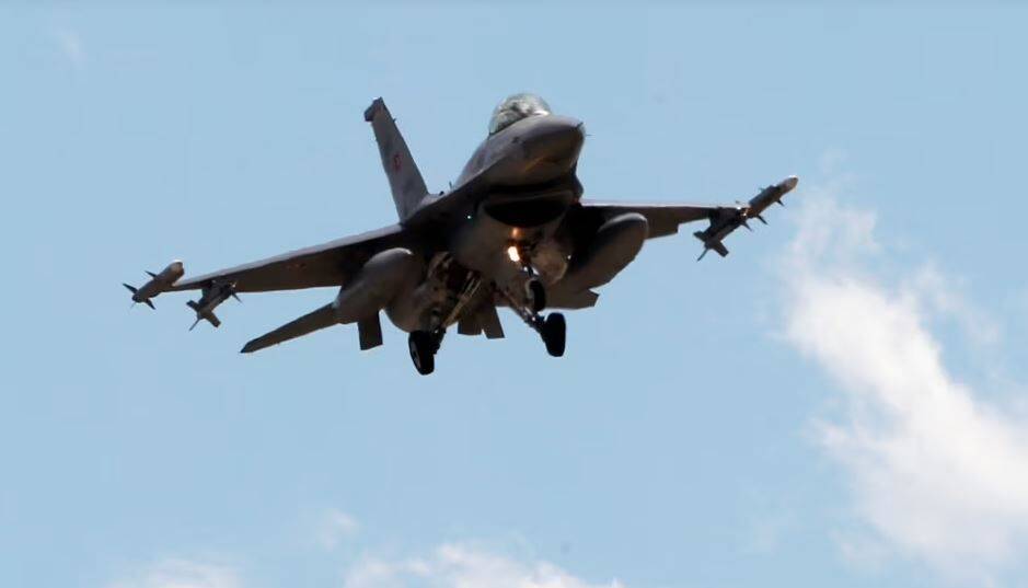 США согласились продать Турции программное обеспечение для истребителей F-16