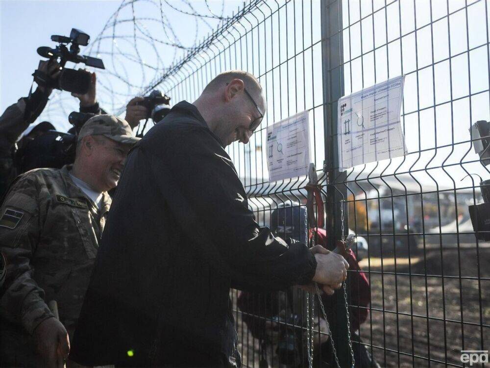 "Опровергнуто очередное вранье". Пресс-секретарь Яценюка сообщила, что политик выиграл суд о проекте "Стена"