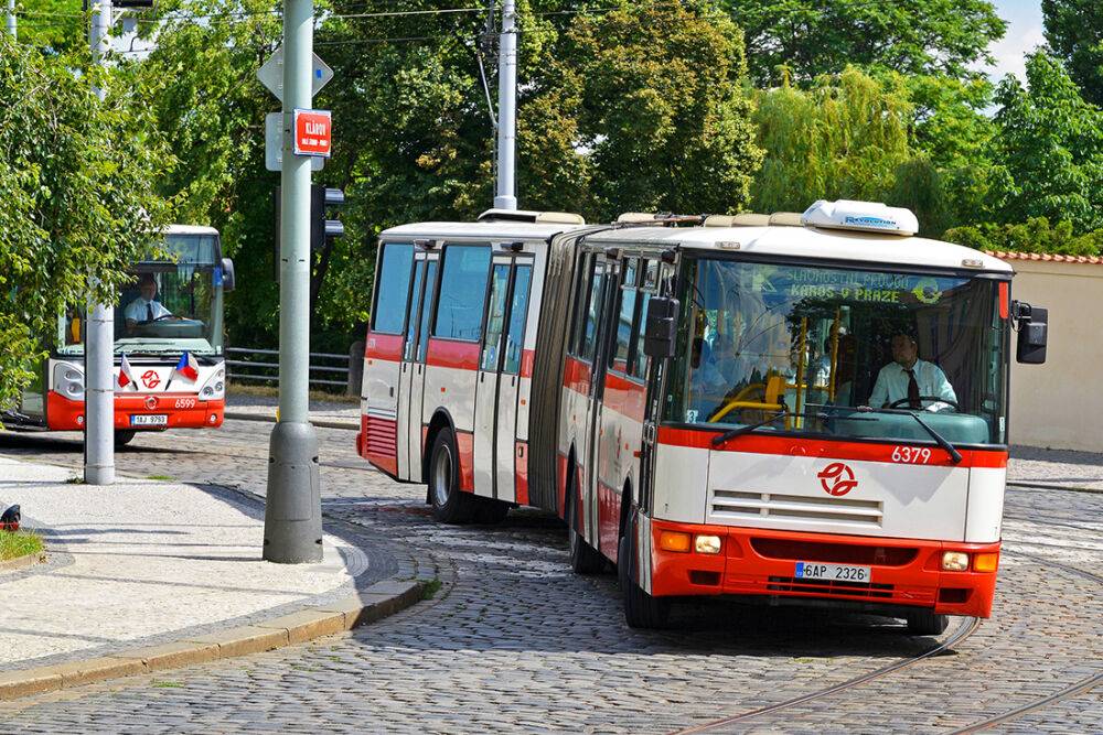 В субботу по Праге начнут курсировать ретро-автобусы