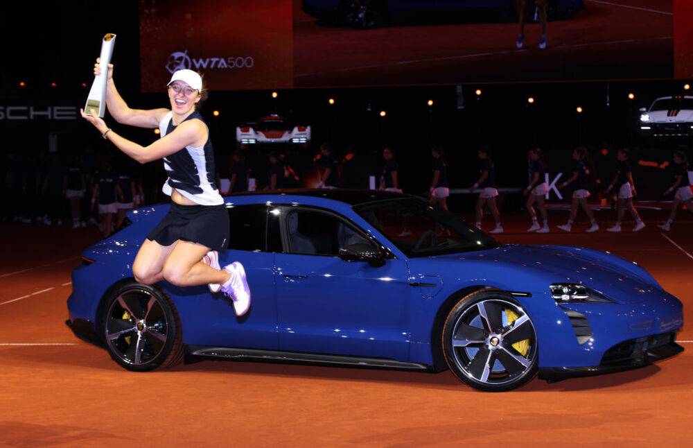 Швентек победила Соболенко и выиграла турнир WTA в Штутгарте