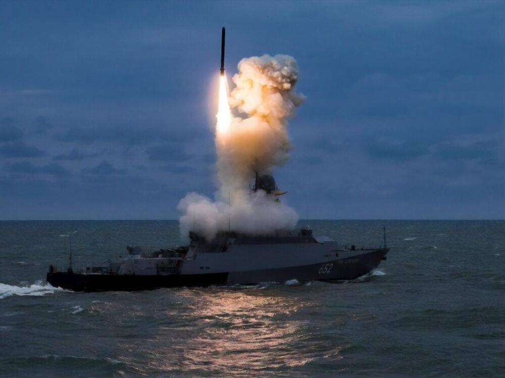 Россия вывела в Черное и Средиземное моря пять носителей "Калибров" с общим залпом до 36 ракет – ВМС ВСУ