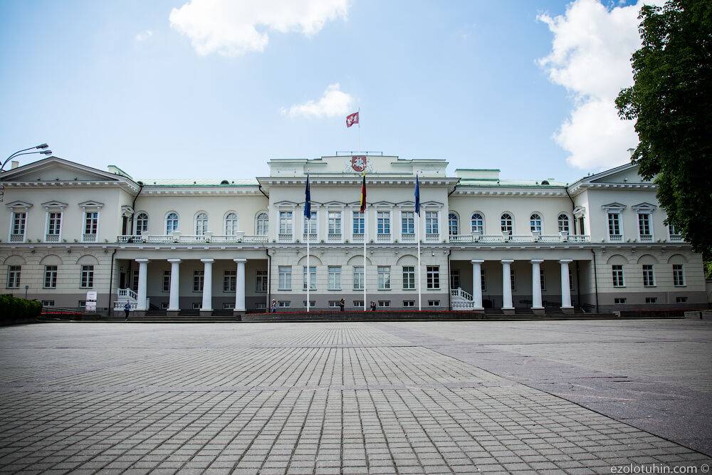 В Администрации президента обсудят перспективы оборонной промышленности Литвы