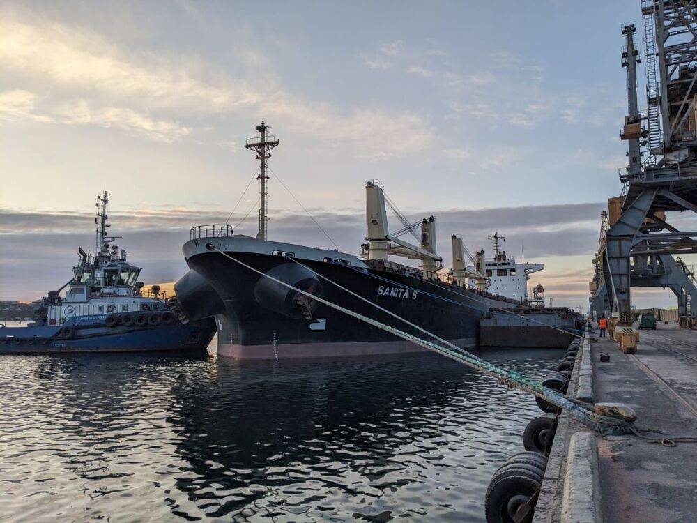РФ отказалась согласовывать движение судов через "зерновой коридор" – ВМС Украины