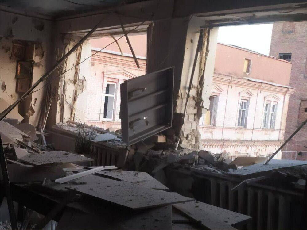 Оккупанты массированно обстреляли три района Харьковской области, повреждены предприятия и жилые дома – ОВА