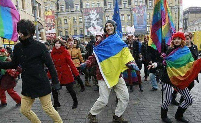 Более 25 тысяч украинцев подписали петицию к Зеленскому о регистрации гей-браков