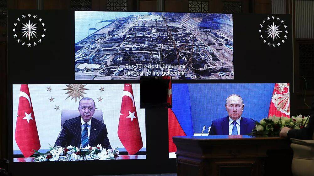 Путин и Эрдоган открыли по видеосвязи АЭС "Аккую" в Турции
