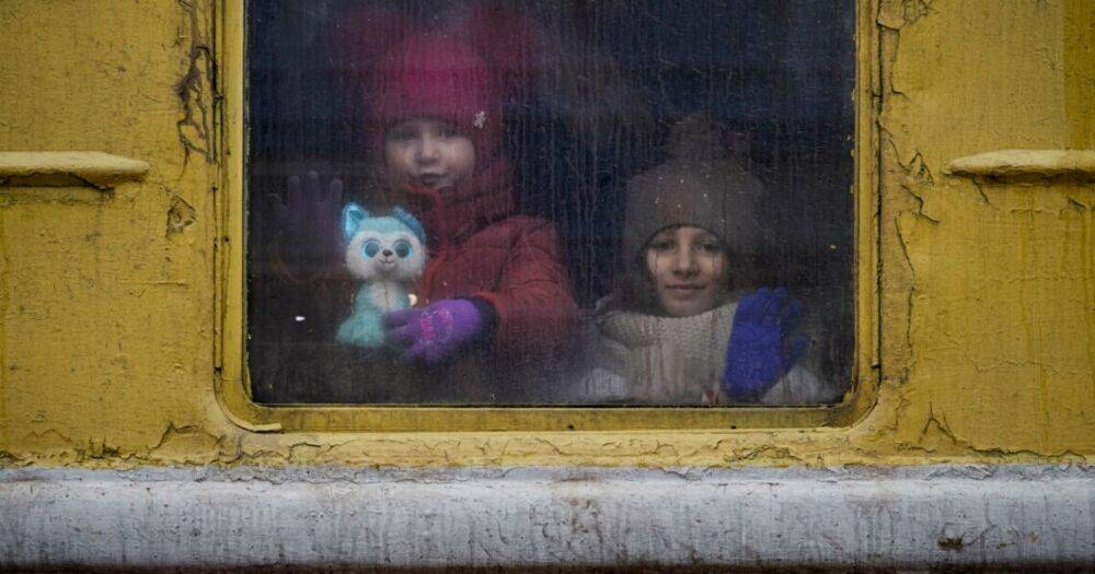 Депортация на Донбассе: оккупанты хотят вывезти детей из Горловки в рф