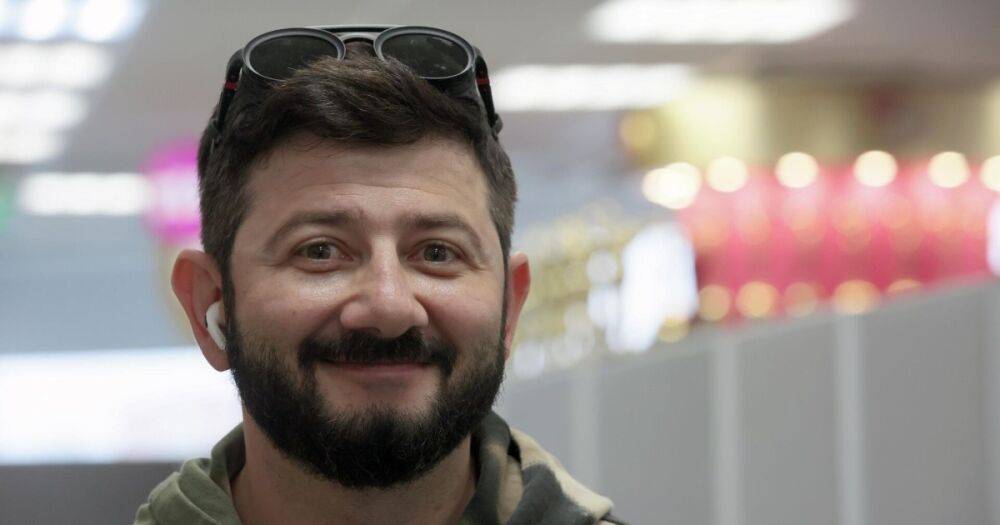 "Пошел по самому честному пути": комик Михаил Галустян получил гражданство Армении